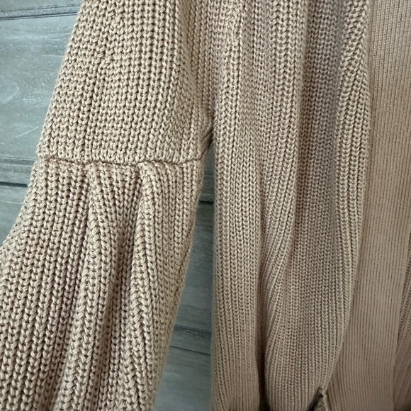 Evy’s Tree Elizabeth Cardigan in Fawn M - Picture 4 of 4